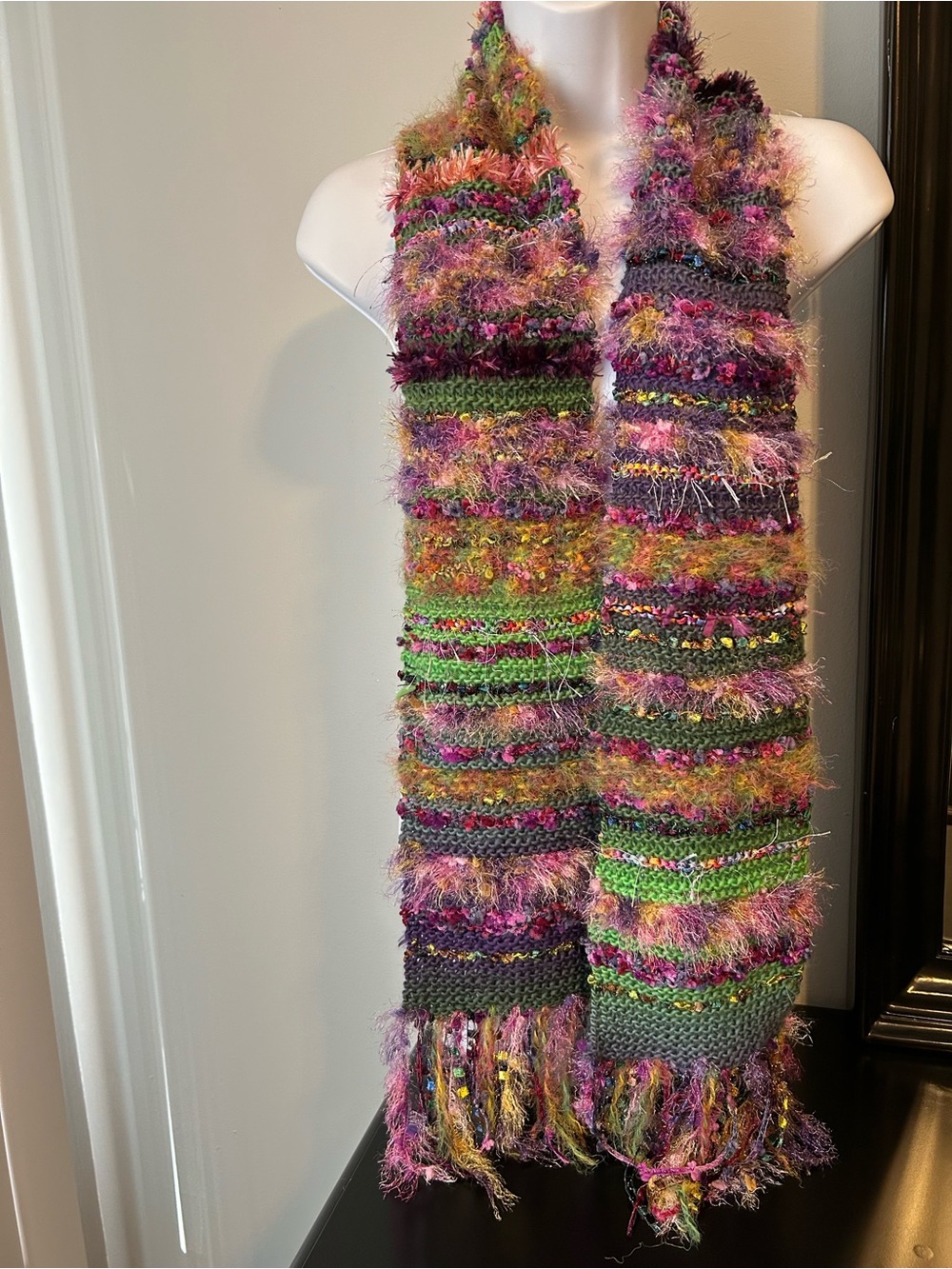Handcrafted Green & Pink Mixed-Fiber Fringe Scarf - Picture 3 of 3